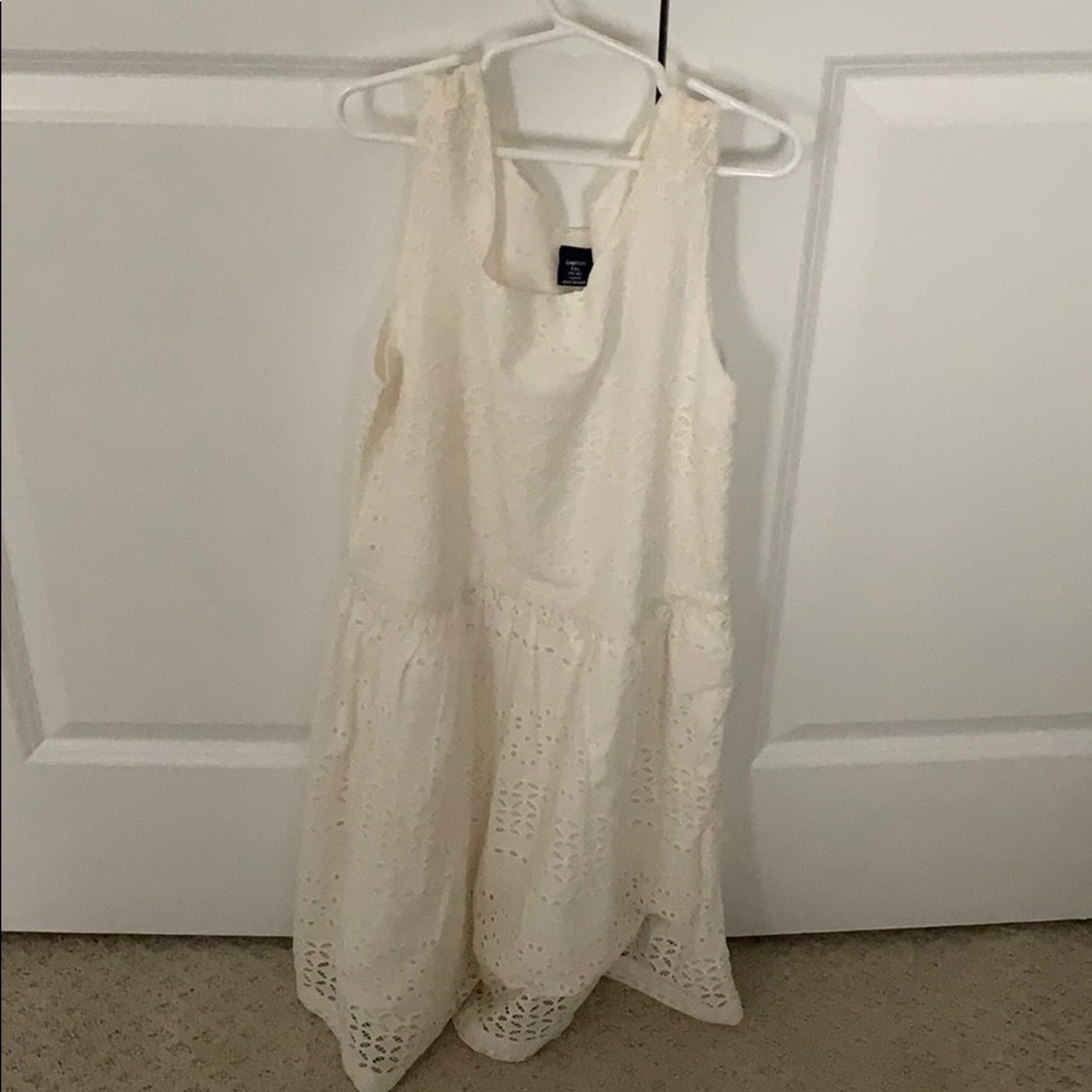 girls white crochet/cutout pattern dress